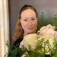 Lena Benjamin's Instagram, Twitter & Facebook