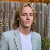 60+ "Leo Turner" profiles