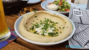 Baza a fost hotelul eldan din ierusalim aflat la adresa king davit street la numărul 24. City Break De 3 Zile In Tel Aviv Israel Storiada