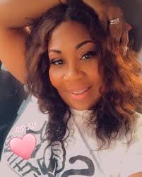 Robin Adkins (@covergirl_love) • Instagram photos and videos