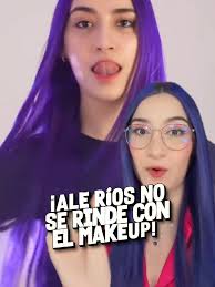 ¡Ale Ríos no se rinde con el maquillaje! Ya hizo el nuevo trend 🤩💜  #chisme #chismecito #creadores #tik_tok #tiktokers #maquillaje