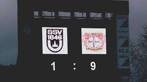 Fc bayern munich were the defending champions. 1999 2000 Bayer04 De