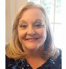 Robin Furr's Instagram, Twitter & Facebook