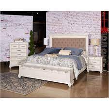 Ashley sm kanwyn wood mirror. B777 158 Ashley Furniture Kanwyn Bed