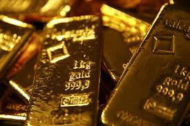 The falling gold price news comes as the federal reserve signals it may increase interest rates sooner rather than later.that resulted in the value of gold declining while the u.s. Investing In Gold It S Relatively Cheap And Could Surge Strategist