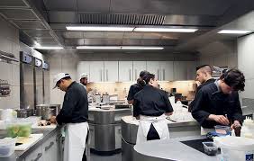 In a mansion, a contemporary decoration for intimate salons. Michel Sarran Restaurant Marrone Custom Cooking