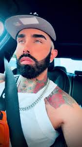 Mikey Martinez (@mikeymartinezx92)