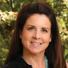 Cori Lake's Instagram, Twitter & Facebook