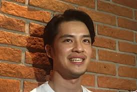 Morgan oey nyanyi lagu i heart you bareng personel sm*sh dalam rangka galang dana bantu pengadaan alat pelindung diri (apd) untuk tenaga medis. Syuting Mahasiswa Baru Morgan Oey Ingat Masa Kuliah Republika Online