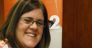 MEMORIAS DE GETXO: UNA MUJER VALIENTE QUE COMBATE SU ENFERMEDAD CON LA  FUERZA DE UN LIBRO