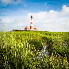Die leitung wird damit weniger als störender fremdkörper in der landschaft wahrgenommen. Schone Landschaft Mit Leuchtturm Im Hintergrund An Der Nordsee In Nordfriesland Schleswig Holstein Deutschland Lizenzfreie Fotos Bilder Und Stock Fotografie Image 30243585