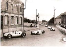 1939 Gp De L Automobile Club De France Reims Gueux Herman Muller Auto Union Type D On His Way To Victory F Grand Prix Racing French Grand Prix Classic Racing