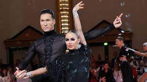 Standing ovation for timur imametdinov nina bezzubova world championship latin 2017 solo samba. Deutsche Meisterschaft S Latein Bremer Paar Holt Bronze Weser Kurier
