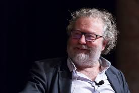 John Carlin: &ldquo;Sempre hi haur&agrave; feina per a qui explica hist&ograve;ries&rdquo;