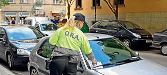 Parken außerhalb der markierungen ist jedoch nicht erlaubt, wenn das geparkte fahrzeug jemanden behindert sowie in verkehrsberuhigten zonen. Parken In Palma De Mallorca Knollchen Tarifzonen Residentenausweise Mallorca Zeitung