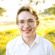 Brian Knust's Instagram, Twitter & Facebook