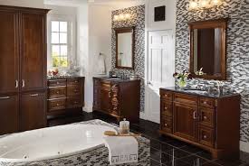 Kraftmaid Traditional Style Master Bath Traditional Bathroom Decor Traditional Bathroom Cabinets Kraftmaid