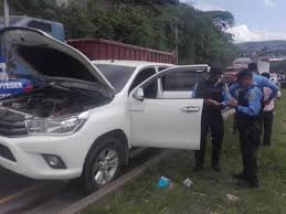 Vehiculo Vinculado A La Muerte De Tres Personas En Amarateca Es Localizado Por La Policia Nacional Vehiculos Policia Nacional Muerte