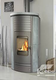 Gravity Tiplo Revendeurs Installateur De Poeles A Bois Poeles A Granules Et Cheminees Poele A Granules Poele A Bois Poele A Bois Moderne