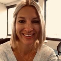 300+ perfiles de «Carly»