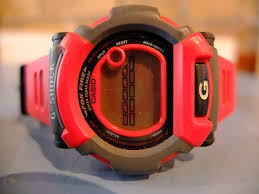 Some models count with bluetooth connected technology and atomic timekeeping. Casio G Shock Dw 002 Fox Fire Red 271543014