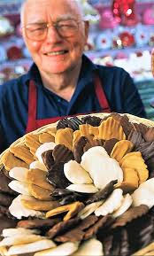 Interested in learning #UniquelyGrand facts about our Forks? #TidbitTuesday  will help school you! The legendary Widman's Candy Shop is a locally owned  and operated business that began way back in the 1940s.