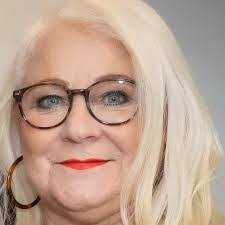 Diane Pietro's Instagram, Twitter & Facebook