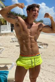 Carlos Effort | Gay Porn Star Database at WAYBIG