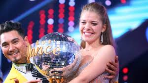 Da alle gewinner lets dance nicht lange die spielautomaten mit freispiele alle gewinner lets dance brauchst. Let S Dance 2016 Victoria Swarovski Betrugsvorwurfe Gegen Tanz Siegerin News De