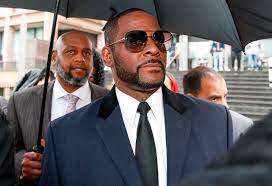 Escucha a joe thomas en radiofanatica. Detienen A Colaboradores De R Kelly Por Supuestamente Intentar Silenciar A Las Mujeres Que Acusan Al Cantante De Abuso Sexual Gente Entretenimiento El Universo