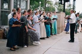 Chicagoat50mm A Group Of Mennonites Sing To Passersby On Michigan Ave Feminine Dress Plain Dress Plain People