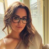 500+ "Leah Thompson" profiles