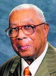 Rose Rapp's Instagram, Twitter & Facebook