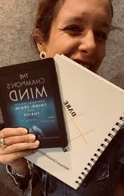 Alexandra Dumoulin sur LinkedIn : ✨ 𝟏 𝐚𝐧 𝐝𝐞́𝐣𝐚̀ ! ✨ Il y a un an, je  prenais un grand tournant en me…