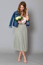 modernes braut outfit fur das standesamt hochzeit hochzeitsgaste outfits outfit hochzeit gast tullrock