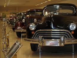 Lots of old cars in really cool displays. Hd Wallpaper Car Museum Jeju Island Chrome Retro Styled Luxury Old Fashioned Wallpaper Flare