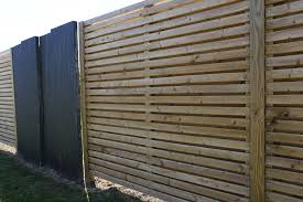 Rebeyrol Rebeyrol Createur De Jardins Brise Vue Bois Ardoise Paysagiste Limoges Amenagement De Jardin Limoges Amenagement Jardin Entretien Jardin Jardins