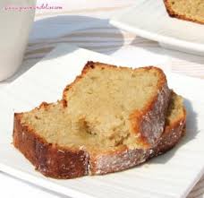 Cake A La Compote De Rhubarbe Et Amande Compote Rhubarbe Rhubarbe Gateau A La Compote
