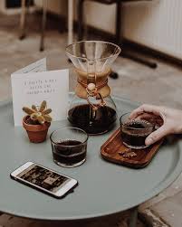A Coffee A Day Keep The Grumpy Away Un Caffe Al Giorno Tiene Il Brontolone Lontano Coffee Club Coffee Cafe Coffee