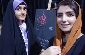 یک شب به یاد ماندنی در کنار بچه های کار بلدِ گروه، در نمایش #افسون_همزاد 😍  #تئاتر #گروه_هنری #نمایش #مجری_خانم #مجری #گوینده #بازیگر #بازیگری  #بازیگر_تئاتر #پاکدشت #مامازند #مامازند_پاکدشت #تهران #گشت_ارشاد