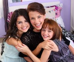 I've been watching a lot of old movies lately, dissatisfied in general with the poverty of imagination currently on display at local cinemas. Selena Gomez Delenacrew Page 13 Selena Gomez Movies Selena Gomez Selena