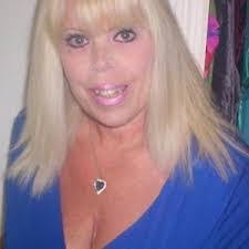 Linda Ashburn's Instagram, Twitter & Facebook