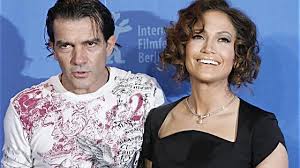 Melanie griffith and antonio banderas sharon stone angelina jolie joe pesci helena christensen rachel williams kate moss sandra bernhard naomi campbell famke janssen chandra north al pacino angelina jolie cindy crawford sänger. Hollywood Stars Mit Latino Wurzeln
