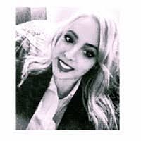 Lisa Pollitt's Instagram, Twitter & Facebook