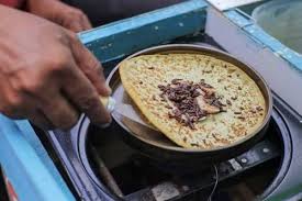 Tepung hunkwe biasa digunakan untuk menghasilkan tekstur lentur. Jajanan Tradisional Yang Mulai Langka Di Jakarta Kalian Pernah Coba Yang Mana