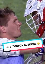 El mejor tipo en el campo de lacrosse