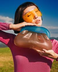 Heart of Glass 💎 The Melissa Glass Bag just dropped—and it's everything.  Think: modern minimalism with a new glass bubble effect that clearly feels  more like art than accessory. For the fashion