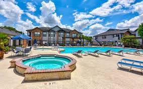 As of july 2021, the average apartment rent in waco, tx is $777 for a studio, $1,011 for one bedroom, $1,104 for two bedrooms, and $1,325 for three bedrooms. Ptzj0x7nlwtcam