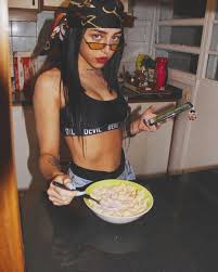 Later that month, nicki nicole released her second single, titled años luz. 7 Lanzamientos Recientes Que Debes Escuchar Nicki Nicole Phoebe Bridgers Demi Lovato Y Mas