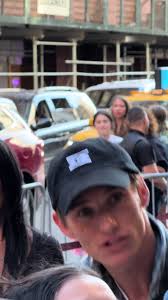 Meeting Eddie Redmaybe at stage door of the August Wilson Theatre.  @KitKatClubNYC #broadway #newyork #eddieredmayne #emcee #cabaret